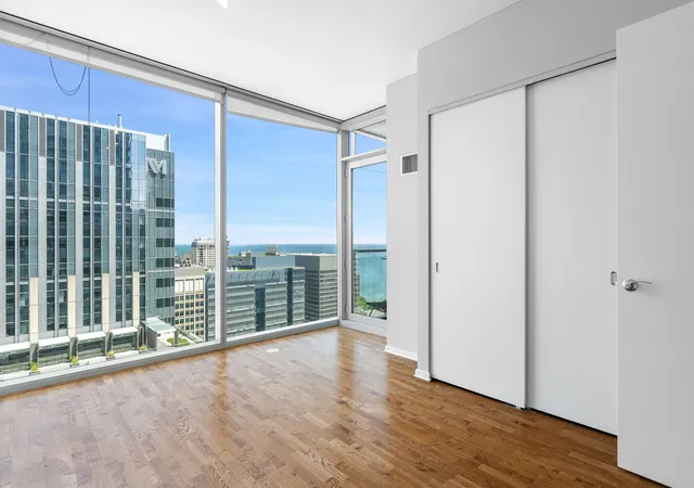 3rd image of 600 N Fairbanks Ct #3004, Chicago, IL 60611 | MLS# 12668556