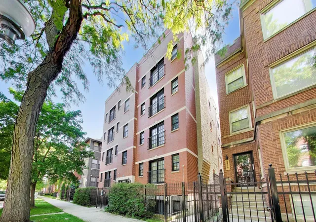 Photo 2 of Condo for sale at 6835 S Cornell Ave #2S, Chicago, IL 60649 | MLS# 12668584 | Listing updated on 2026-09-14