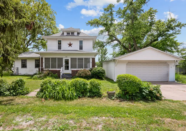 Homes for sale in Sherrard, IL | 202 5th St, Sherrard, IL 61281 | MLS# 12668612