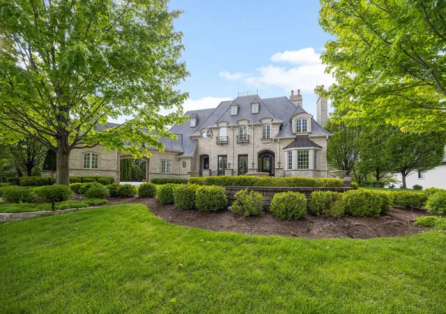 Homes for sale in Oak Brook, IL | 50 Baybrook Ln, Oak Brook, IL 60523 | MLS# 12668702