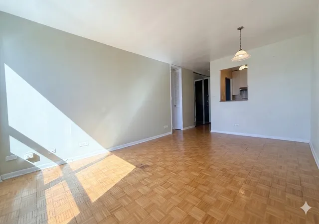 4th image of 720 W Gordon Ter #10B, Chicago, IL 60613 | MLS# 12668719
