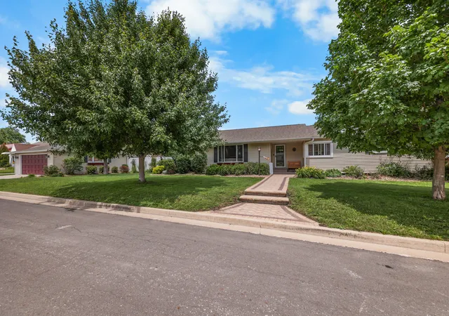 Homes for sale in Streator, IL | 412 S 5th Ave, Streator, IL 61364 | MLS# 12668852