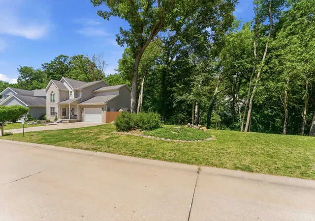Homes for sale in Hampton, IL | 218 8Th Ave, Hampton, IL 61256 | MLS# 12668858