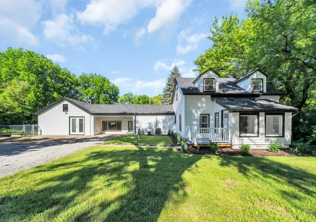 Homes for sale in Ingleside, IL | 27283 W Nippersink Rd, Ingleside, IL 60041 | MLS# 12668861