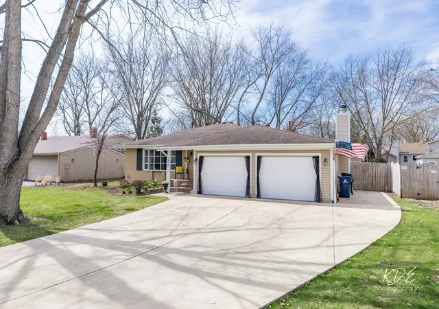 40th image of 1317 Carol Ln, Naperville, IL 60565 | MLS# 12668871
