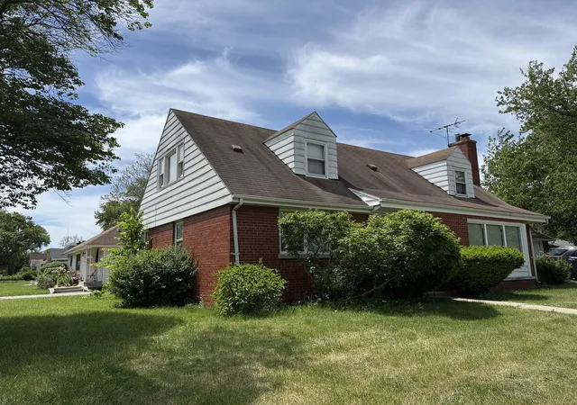 Photo 1 of Single family home for sale at 7 W 148th Street, Dolton, IL 60419 | MLS# 12668882 | Listing updated on 2026-09-15
