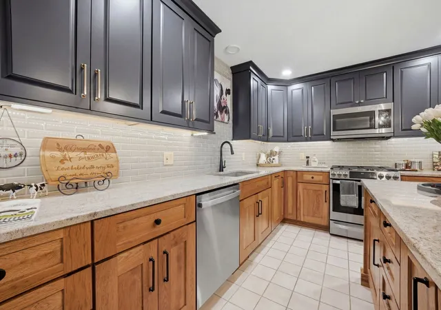 Homes for sale in Dekalb, IL | 1263 Bellevue Dr, Dekalb, IL 60115