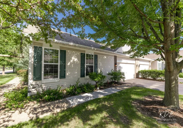 Homes for sale in Romeoville, IL | 636 S Cadillac Cir, Romeoville, IL 60446 | MLS# 12668924