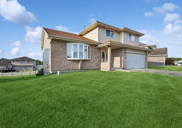 2nd image of 5232 Bentgrass Ave, Richton Park, IL 60471 | MLS# 12669000