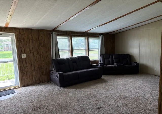 Homes for sale in Centralia, IL | 173 Greenview Rd, Centralia, IL 62801 | MLS# 12669028