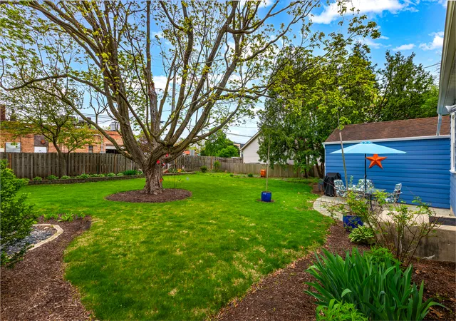3rd image of 826 N Main St, Naperville, IL 60563 | MLS# 12669052