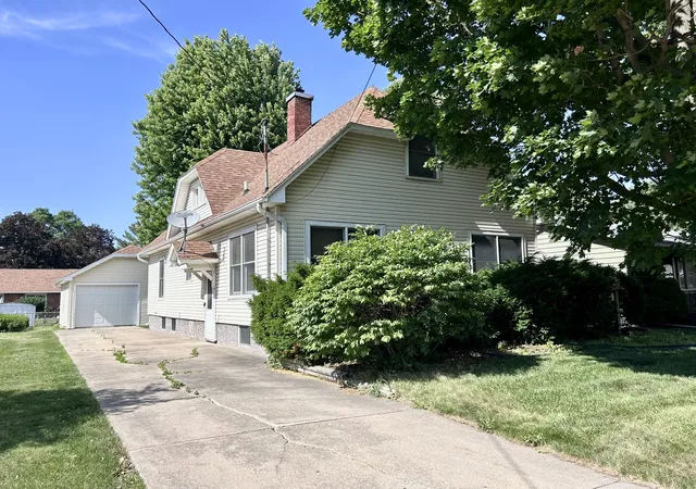 1st image of 425 W Peru St, Princeton, IL 61356 | MLS# 12669064