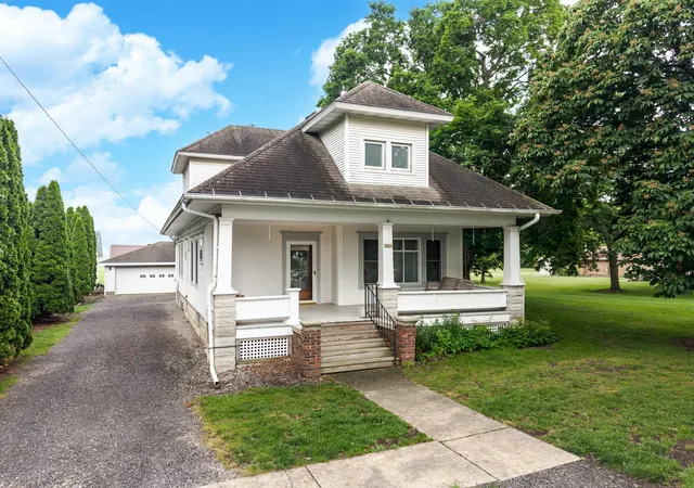 Homes for sale in Cullom, IL | 316 E Cleveland St, Cullom, IL 60929 | MLS# 12669068