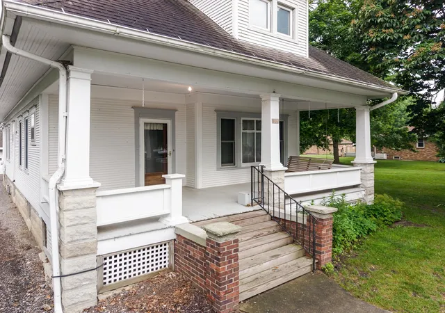 Homes for sale in Cullom, IL | 316 E Cleveland St, Cullom, IL 60929 | MLS# 12669068