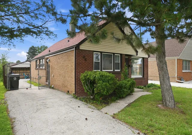 2nd image of 44 50th Ave, Bellwood, IL 60104 | MLS# 12669127