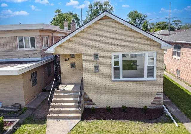Homes for sale in Chicago, IL | 1651 E 91st St, Chicago, IL 60617 | MLS# 12669132