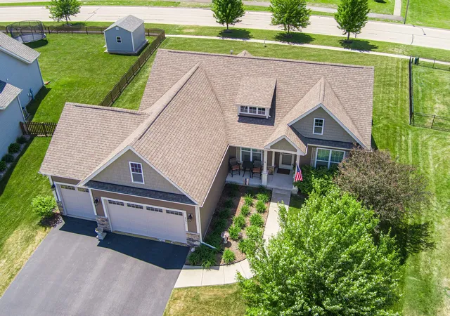 Homes for sale in Sycamore, IL | 2331 Coventry Cir S, Sycamore, IL 60178 | MLS# 12669242