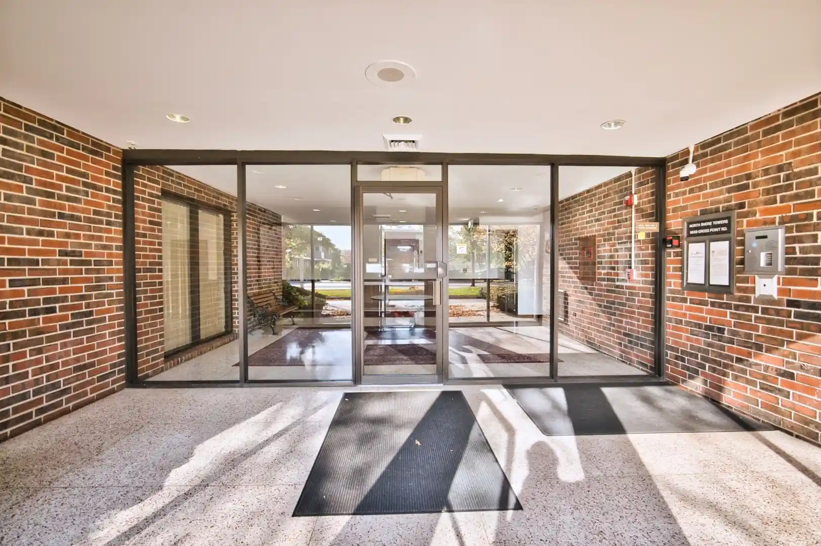 Listing Photo 2 - Condo for sale in 9558 Gross Pt Rd located at 9558 Gross Pt Rd, Skokie, IL 60076 - Unit #201A