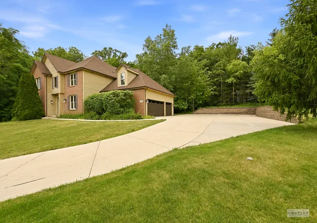 2nd image of 97 Crooked Creek Dr, Yorkville, IL 60560 | MLS# 12669324