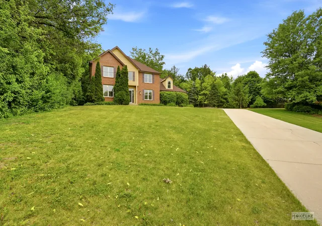 31st image of 97 Crooked Creek Dr, Yorkville, IL 60560 | MLS# 12669324