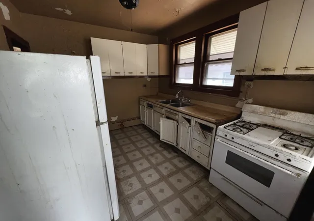 2nd image of 1914 S 19th Ave, Maywood, IL 60153 | MLS# 12669333