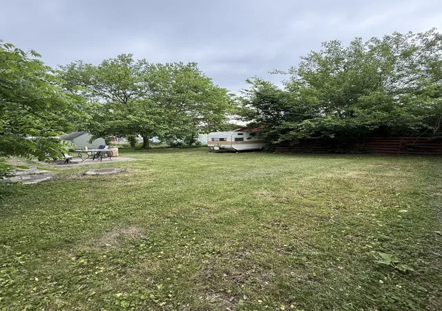 Photo 3 of Single family home for sale at 205 S Lincoln St, Westmont, IL 60559 | MLS# 12669347 | Listing updated on 2026-08-28