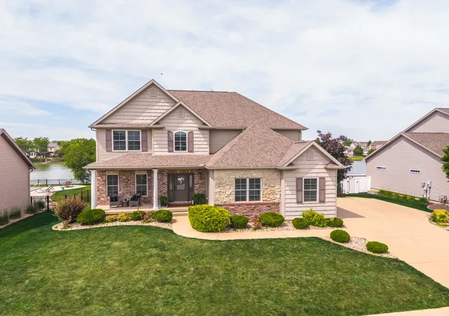 Homes for sale in Bloomington, IL | 3618 Pamela Dr, Bloomington, IL 61704 | MLS# 12669414