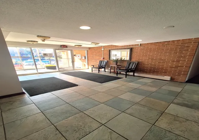 3rd image of 2211 S Stewart Ave, Lombard, IL 60148