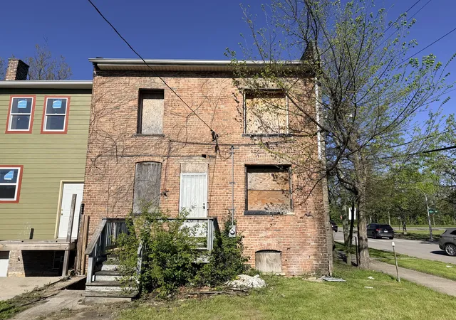 3rd image of 10601 S Champlain Ave, Chicago, IL 60628 | MLS# 12669461
