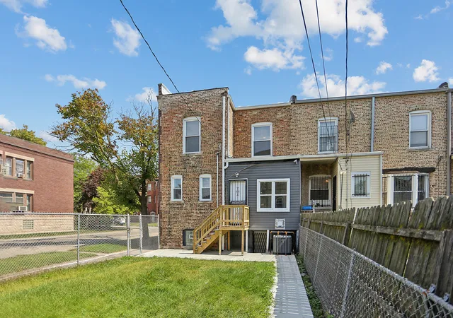 2nd image of 7000 S Eberhart Ave, Chicago, IL 60637 | MLS# 12669466