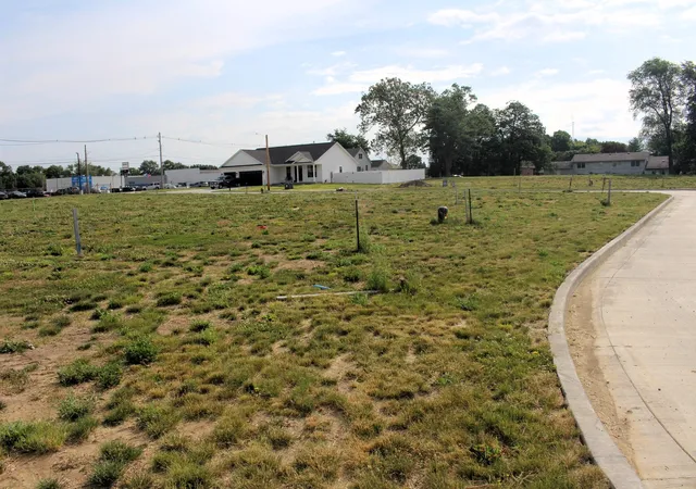 4th image of 23 Somerset Dr, Clinton, IL 61727 | MLS# 12669506