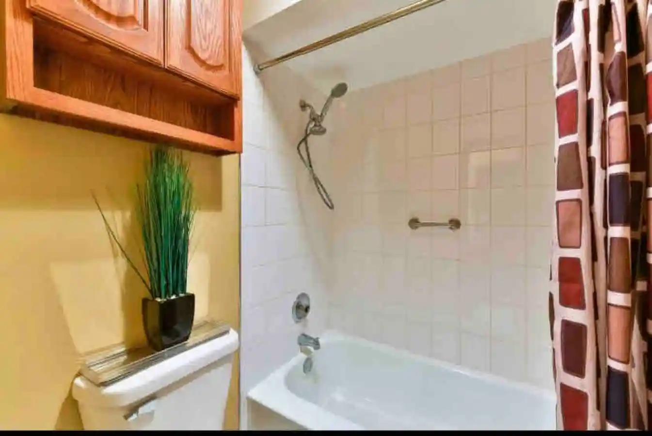 Listing Photo 13 - Condo for sale at East River Road, Unit 1K 5113 N E River Rd, East River Road, Chicago, IL 60656 | Built Year: undefined - undefined