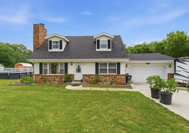 Homes for sale in Taylor Ridge, IL | 9122 141st Street West, Taylor Ridge, IL 61284 | MLS# 12669565