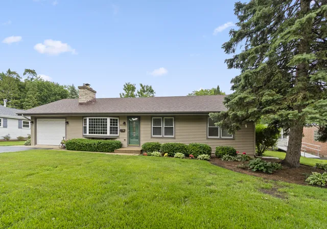 Homes for sale in Palatine, IL | 417 S Plum Grove Rd, Palatine, IL 60067 | MLS# 12669854