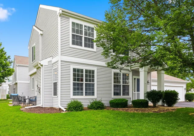Homes for sale in Oswego, IL | 215 Grays Dr, Oswego, IL 60543 | MLS# 12669940