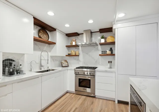 Homes for sale in Chicago, IL | 1000 W Washington Blvd #513, Chicago, IL 60607 | MLS# 12669954