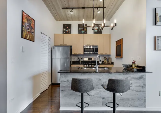 Photo 3 of Sale Pending at 1849 W North Ave #10, Chicago, IL 60622 | MLS# 12670051 | Listing updated on 2026-07-23