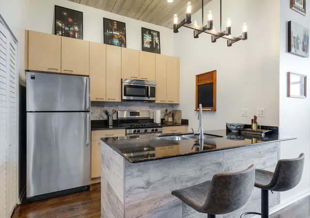 Photo 4 of Sale Pending at 1849 W North Ave #10, Chicago, IL 60622 | MLS# 12670051 | Listing updated on 2026-07-23
