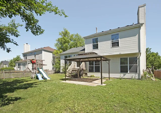 Homes for sale in Bolingbrook, IL | 479 Bluebird Dr, Bolingbrook, IL 60440 | MLS# 12670065