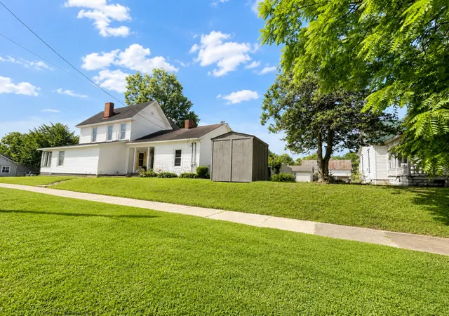 3rd image of 621 Girard St, Metropolis, IL 62960 | MLS# 12670075