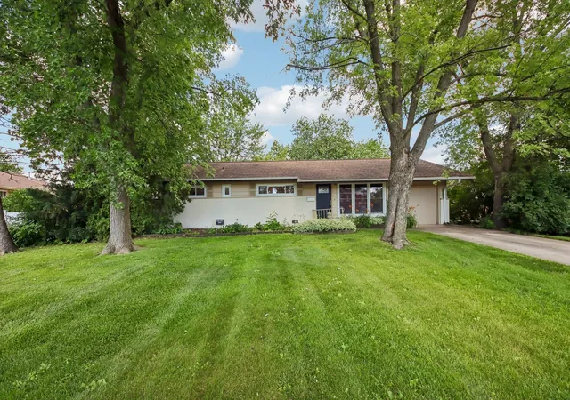 1st image of 320 Illinois Blvd, Hoffman Estates, IL 60169 | MLS# 12670113