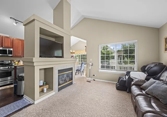 Homes for sale in Cary, IL | 557 Cary Woods Cir, Cary, IL 60013 | MLS# 12670120