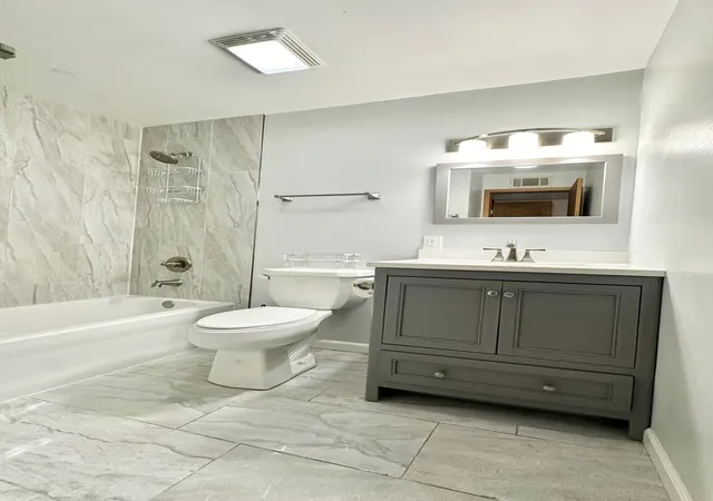 5th image of 6a Kingery Quarter Rd, Willowbrook, IL 60527