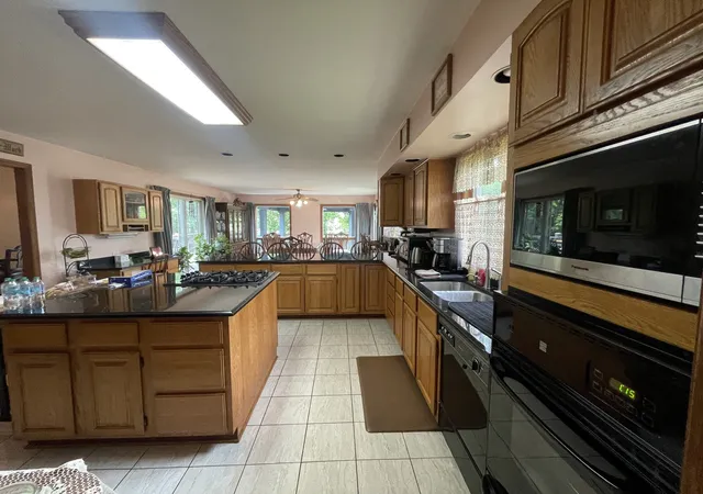 Homes for sale in Woodstock, IL | 1341 Portage Ln, Woodstock, IL 60098 | MLS# 12670163