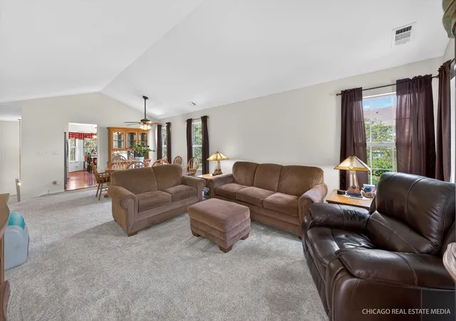 Homes for sale in Crystal Lake, IL | 634 Vlg Rd, Crystal Lake, IL 60014
