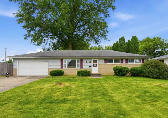 Homes for sale in Milan, IL | 402 Bruce Ave, Milan, IL 61264 | MLS# 12670360
