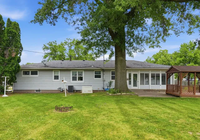 Homes for sale in Milan, IL | 402 Bruce Ave, Milan, IL 61264 | MLS# 12670360