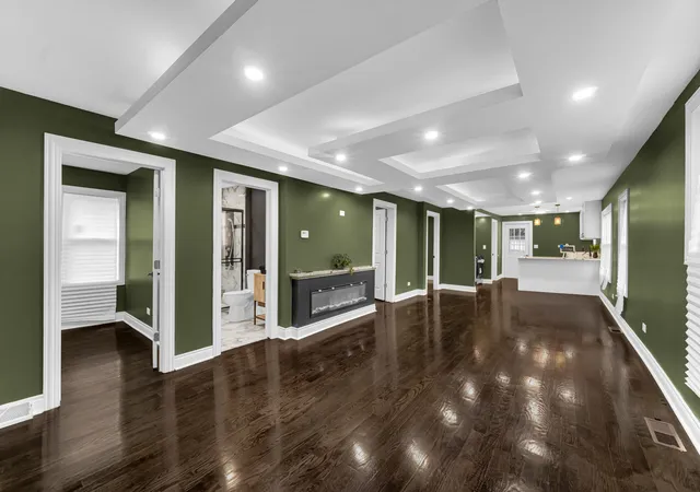 3rd image of 14135 Lincoln Ave, Dolton, IL 60419 | MLS# 12670369