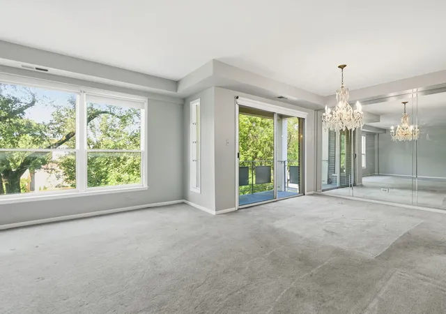 Photo 4 of Condo for sale at 1535 Park Ave #401, River Forest, IL 60305 | MLS# 12670411 | Listing updated on 2026-09-19