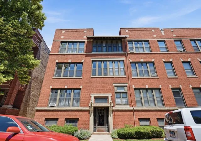 Homes for sale in Chicago, IL | 1226 E 54 St #2w, Chicago, IL 60615 | MLS# 12670457